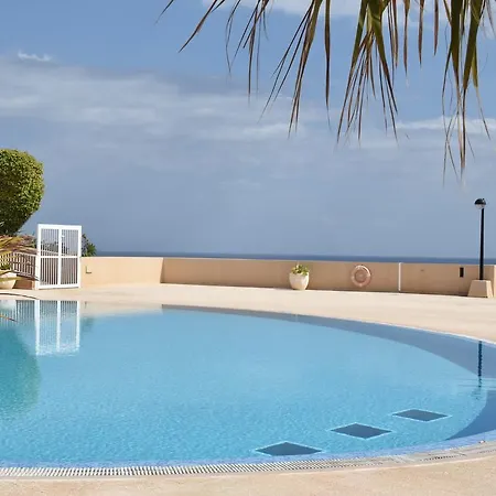Stunning Apartment In Poris De Abona With Pool Apartament *