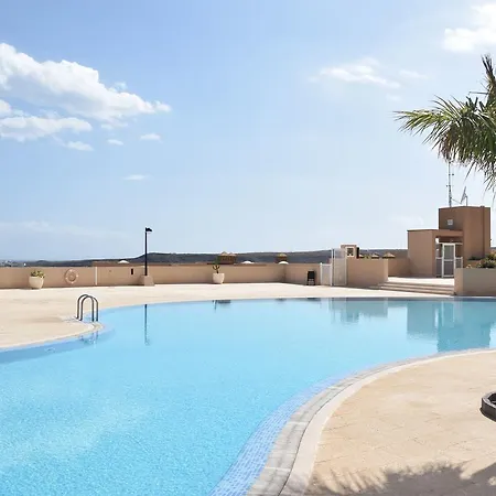 Stunning Apartment In Poris De Abona With Pool *