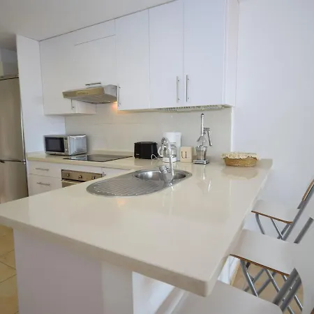 Apartamento Stunning Apartment In Poris De Abona With Pool